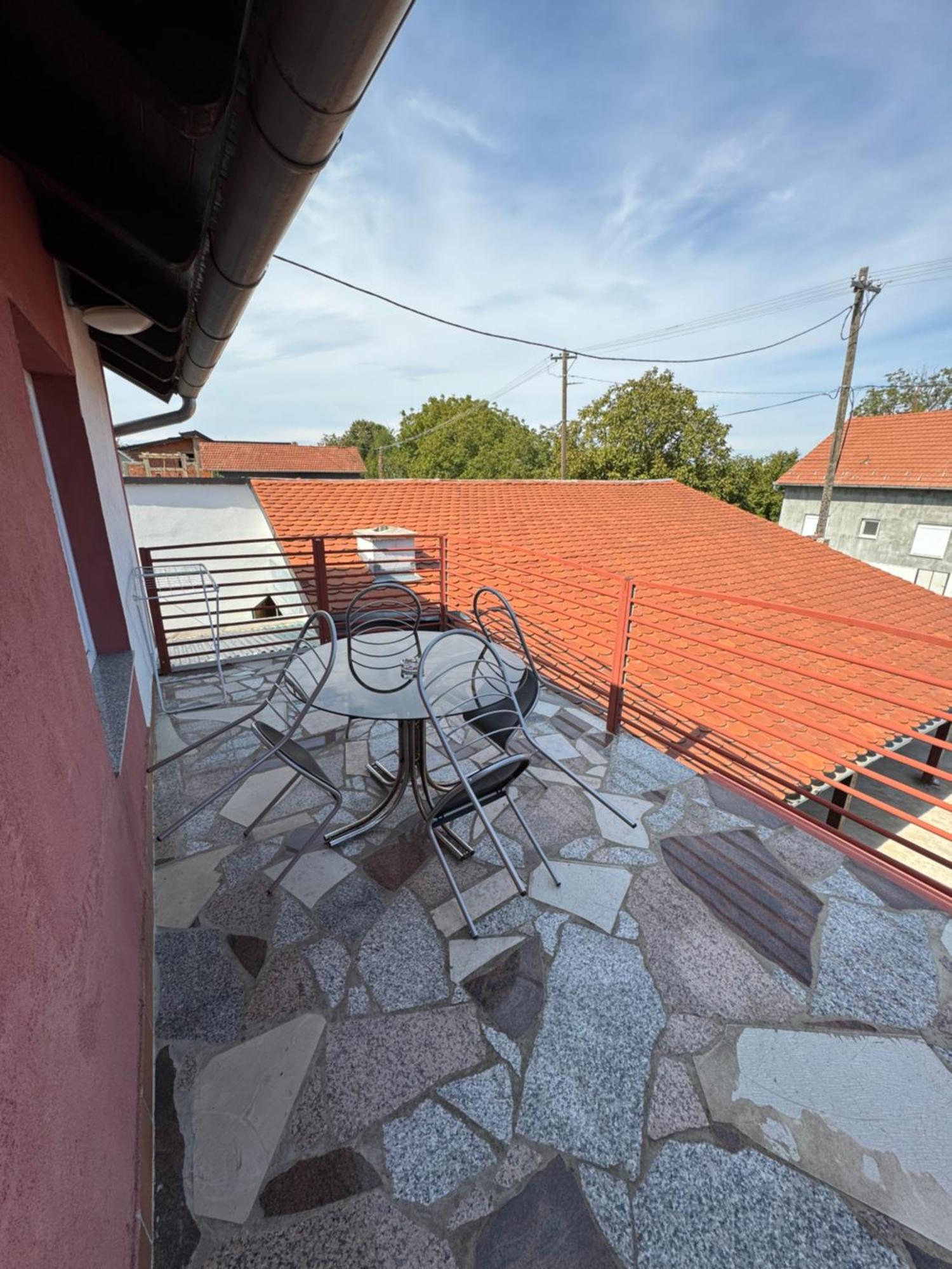 Arena Nikic Hotel Osijek Eksteriør billede